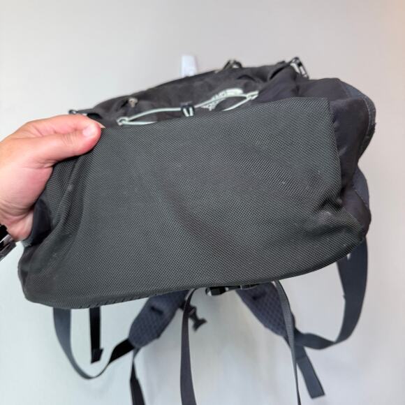 The North Face Women's Borealis Backpack Asphalt Grey Heather Subtle Green - Picture 4 of 13